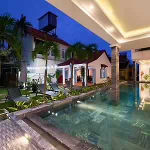 Legend Charm Boutique Hội An